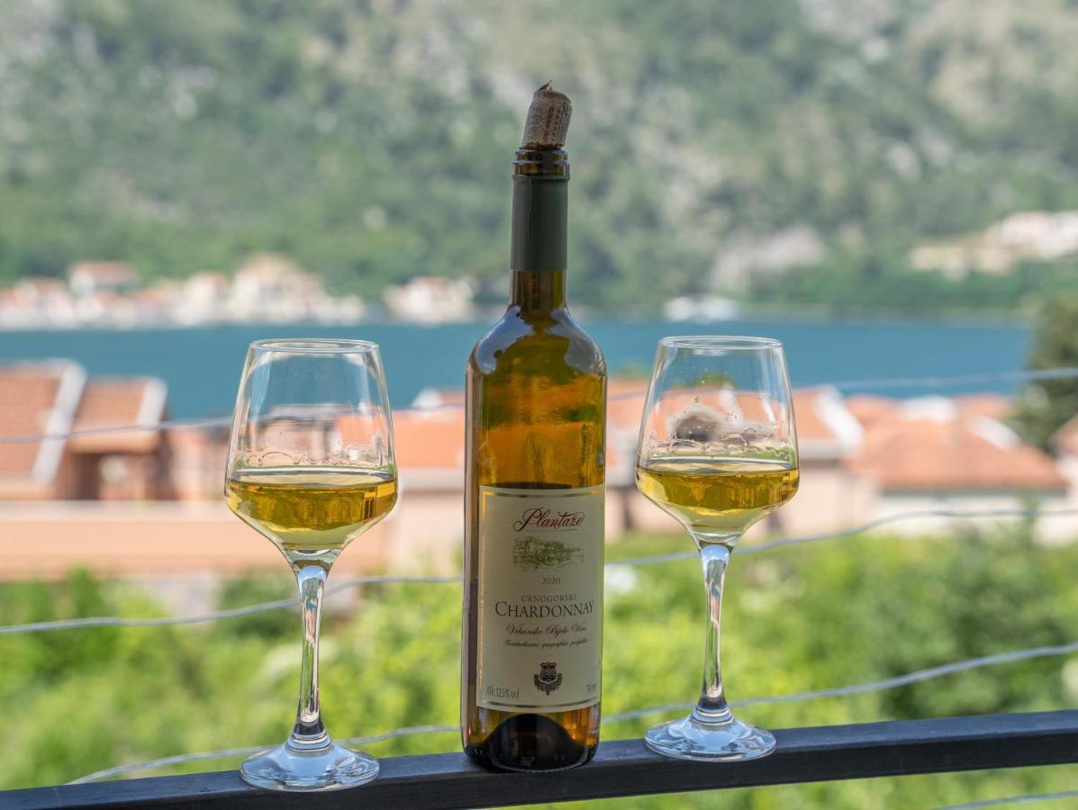 Sunshine Appartement Kotor Buitenkant foto